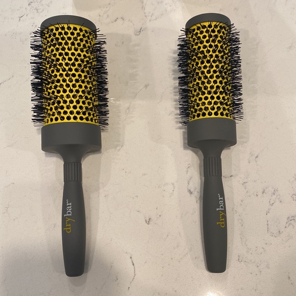 Brushes - Picture 2 of 4